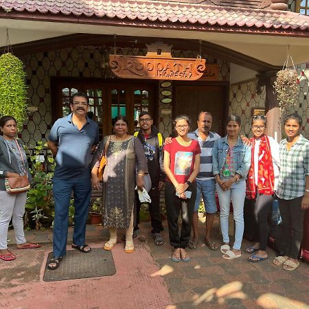 Kuppath Inn Kochi Extérieur photo