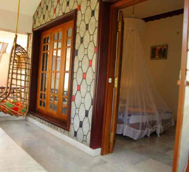 Kuppath Inn Kochi Extérieur photo